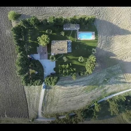 Bibiano38 Bauernhof Treia